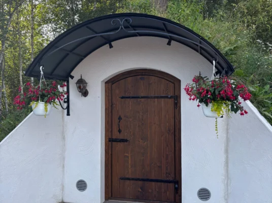 Lihula earth cellar – timeless design beneath the hillside